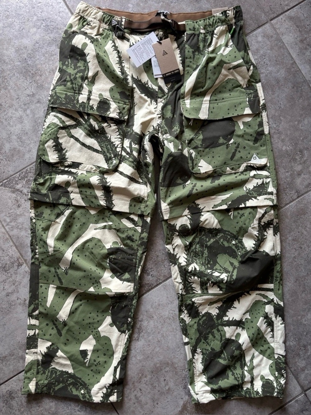 Nike ACG Smith Summit UV Repel 2 In 1 Cargo Pants Camo Green Men's  IH3577-229